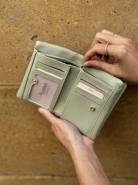 Yumuşak Deri Kadın Cüzdanı Yeşil