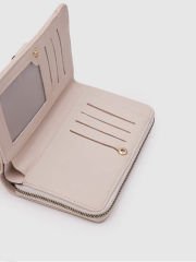 Kartlık Detaylı Kadın Cüzdanı Krem