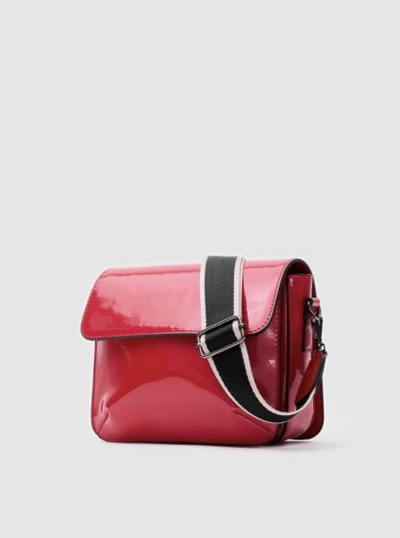 Rugan Kırmızı Çapraz Çanta