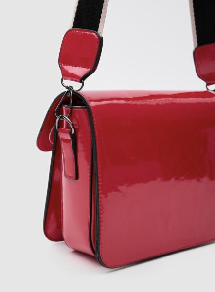 Rugan Kırmızı Çapraz Çanta