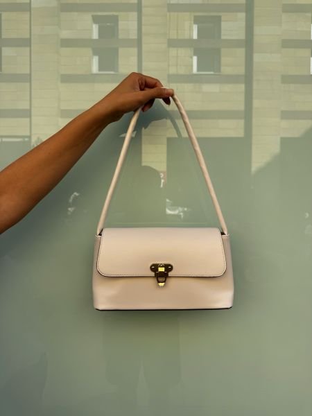 Buenos Tokalı Krem Baget Çanta