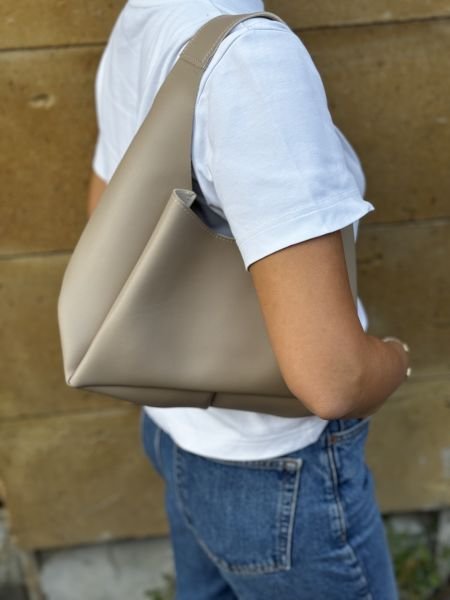 Vienna Yavrulu Bej Omuz Çantası