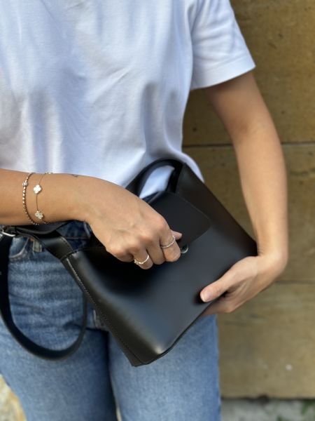 Havana Kapaklı Siyah Baget Çanta