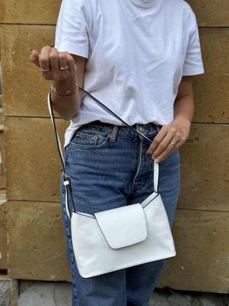Havana Kapaklı Beyaz Baget Çanta