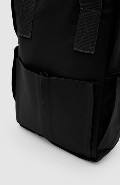 Çift Cepli Su Geçirmez Siyah Sırt Çantası