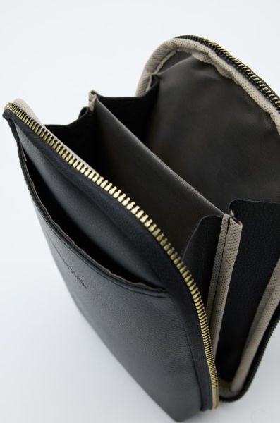 Via Siyah Çapraz Çanta