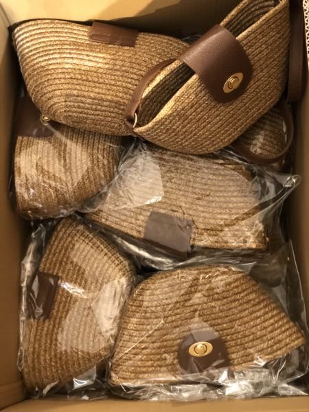 Leila Kilit Detaylı Hasır Çapraz Çanta Vizon