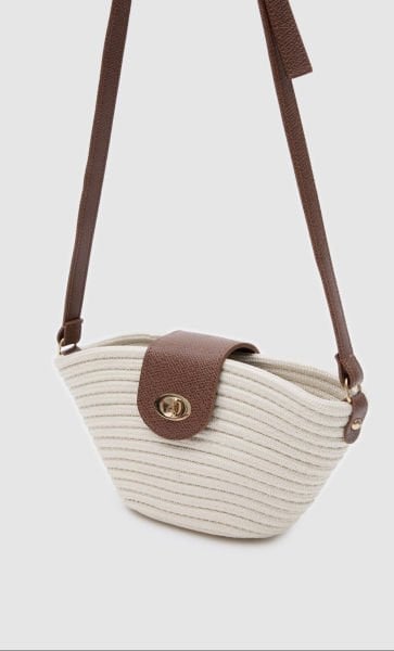 Leila Kilit Detaylı Hasır Çapraz Çanta Krem