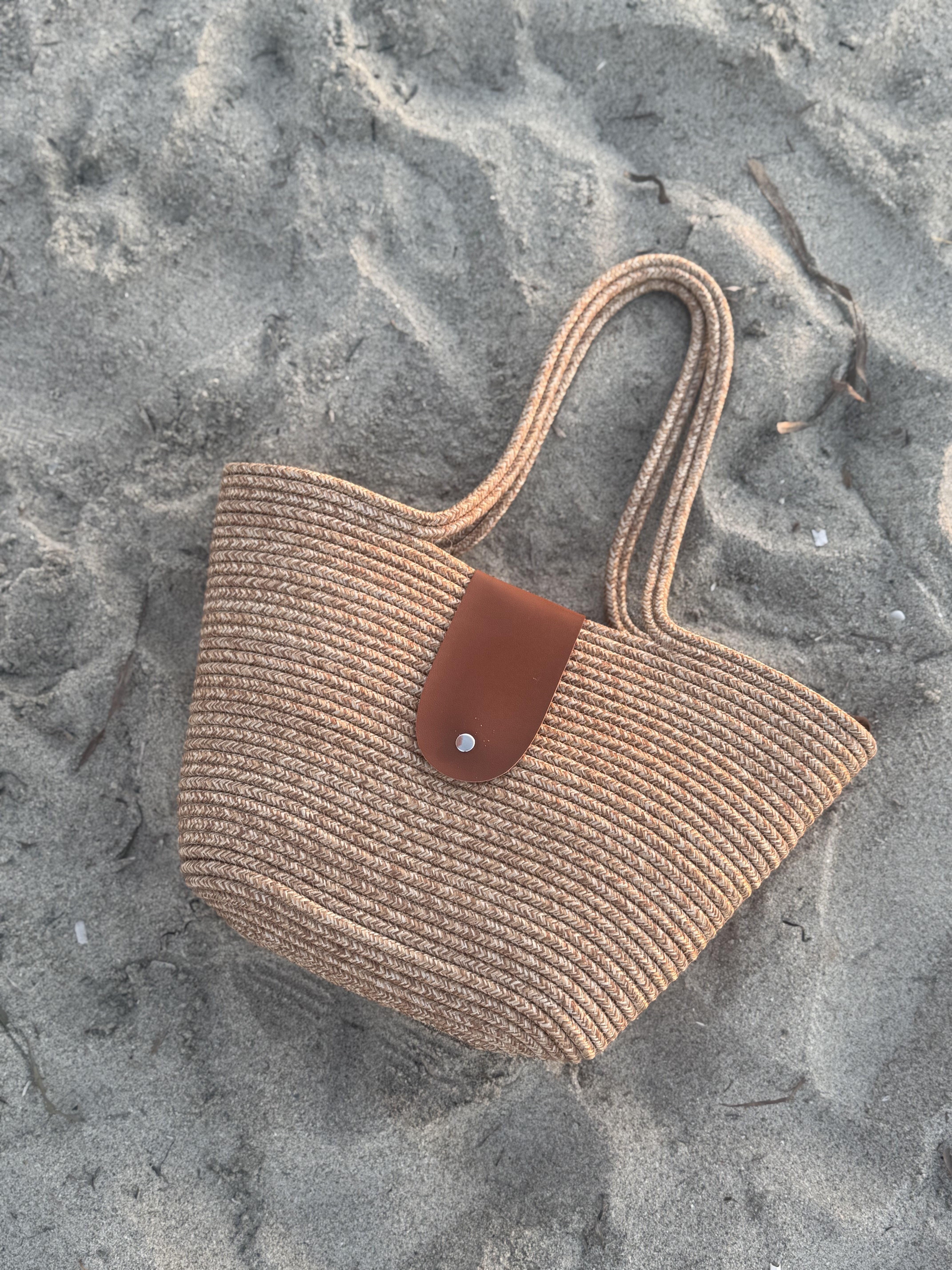 Cocos Kapaklı Handmade Hasır Tote Çanta Vizon