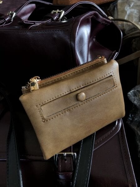 Düğmeli Kadın Cüzdanı Vizon