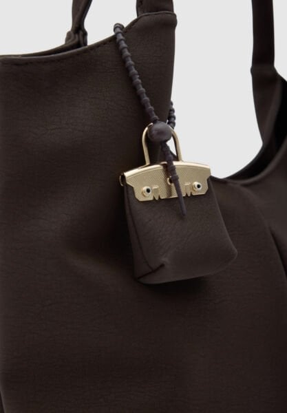 Charmlı Omuz Çantası Acı Kahve