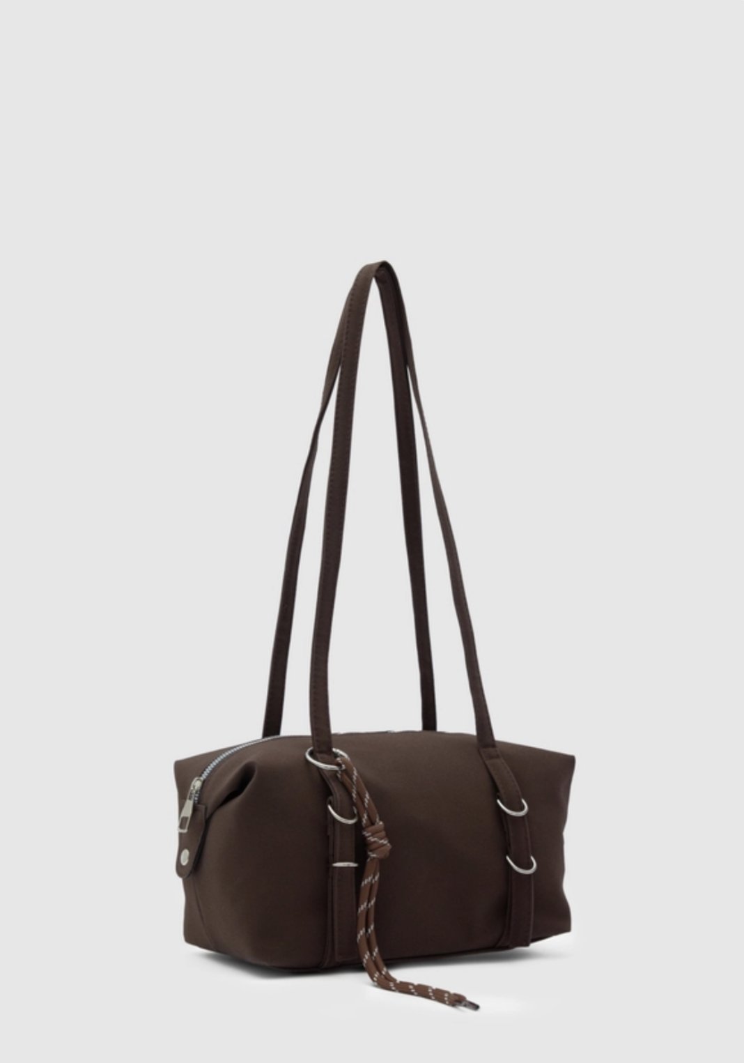 Süet Charmlı Omuz Çantası Kahve