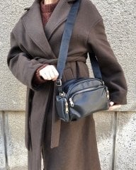 Bol Gözlü Çapraz Askılı Çanta Siyah