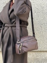 Bol Gözlü Çapraz Askılı Çanta Kahverengi