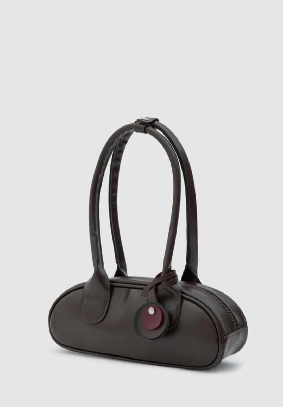Charmlı Oval Baget Çanta Acı Kahve