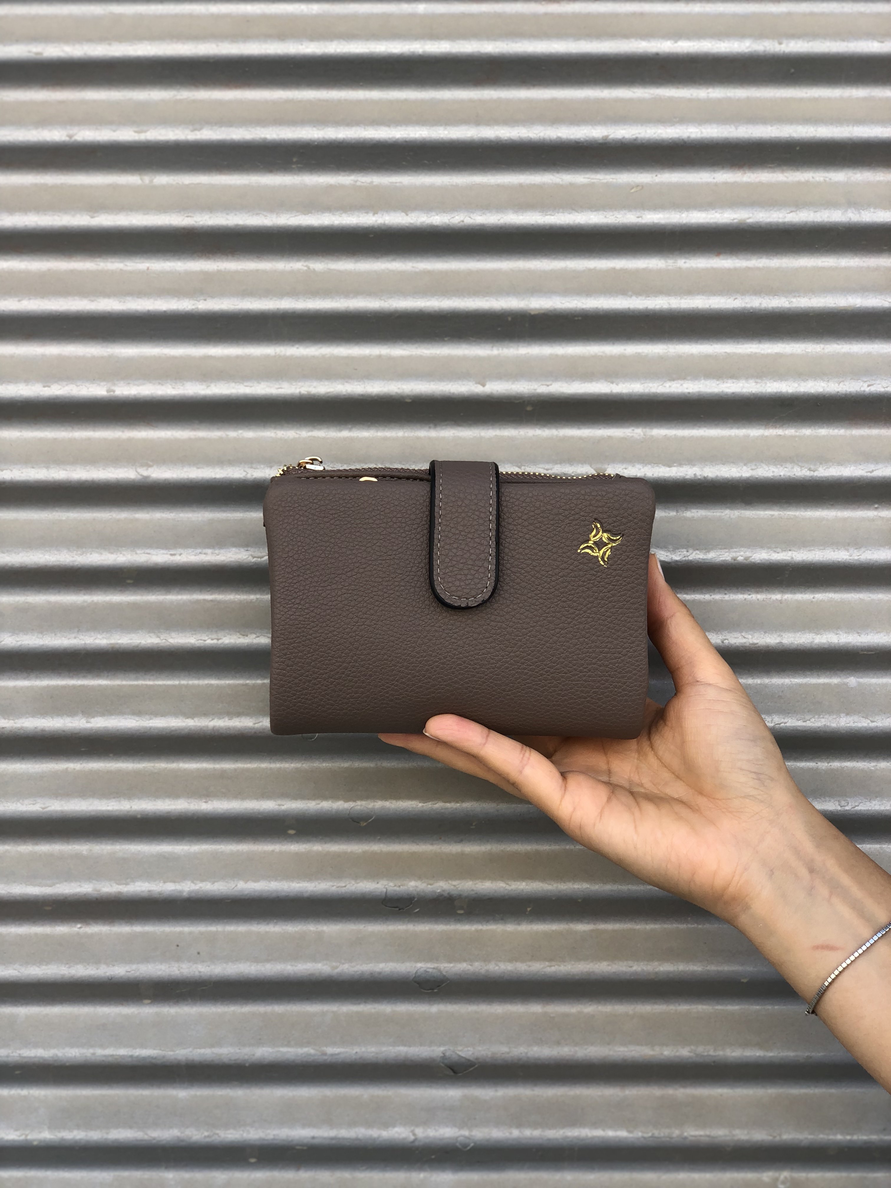 Çok Gözlü Kadın Cüzdanı Vizon