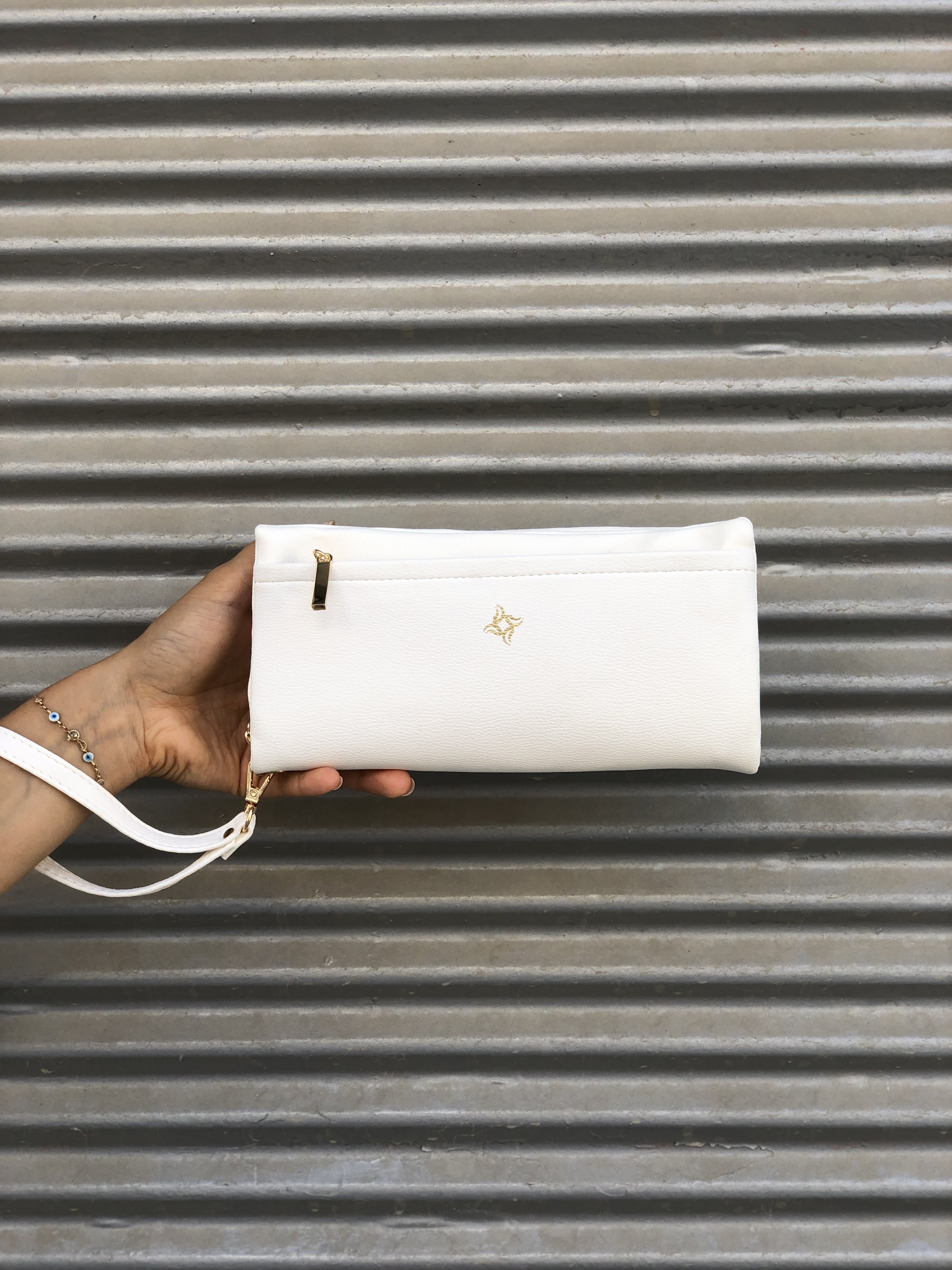 Bol Fermuarlı Kadın Cüzdanı Beyaz