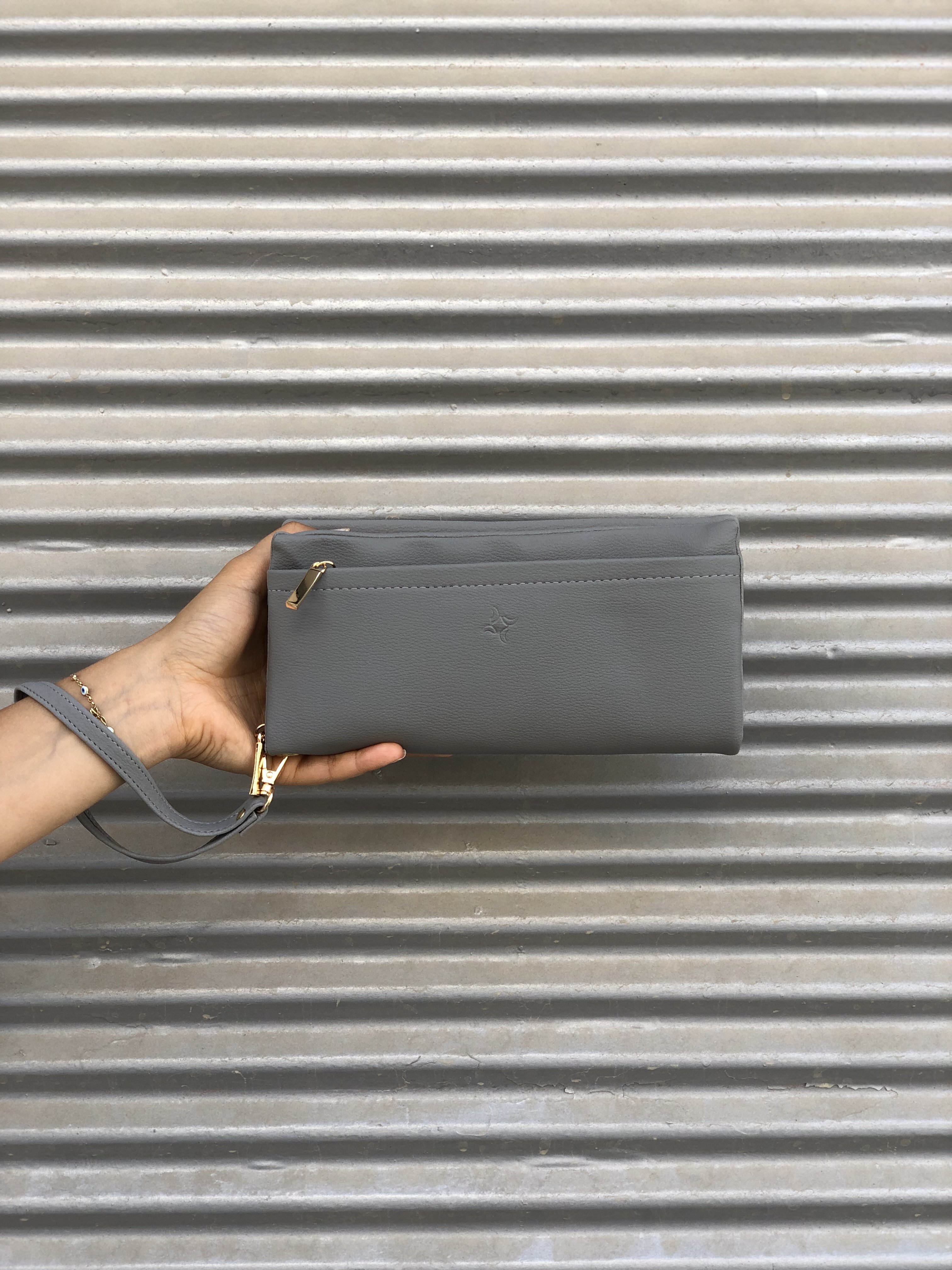 Bol Fermuarlı Kadın Cüzdanı Gri