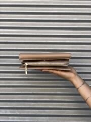 Önü Cep Detaylı Kadın Cüzdanı Vizon