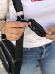 Siyah Paraşüt Kumaş Çapraz Çanta