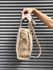 Pelüş Omuz Çantası Krem