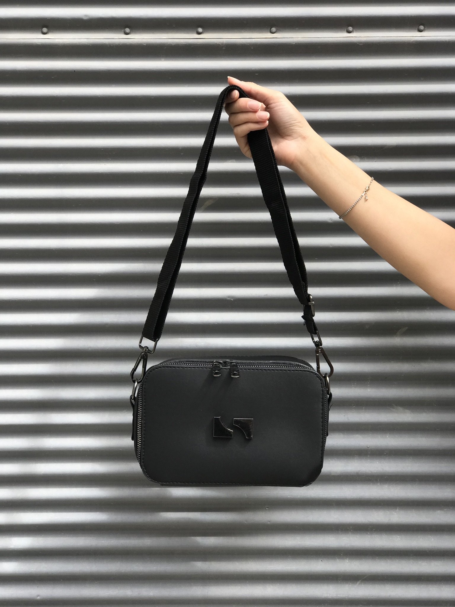 Çift Gözlü Kalıp Çanta Siyah