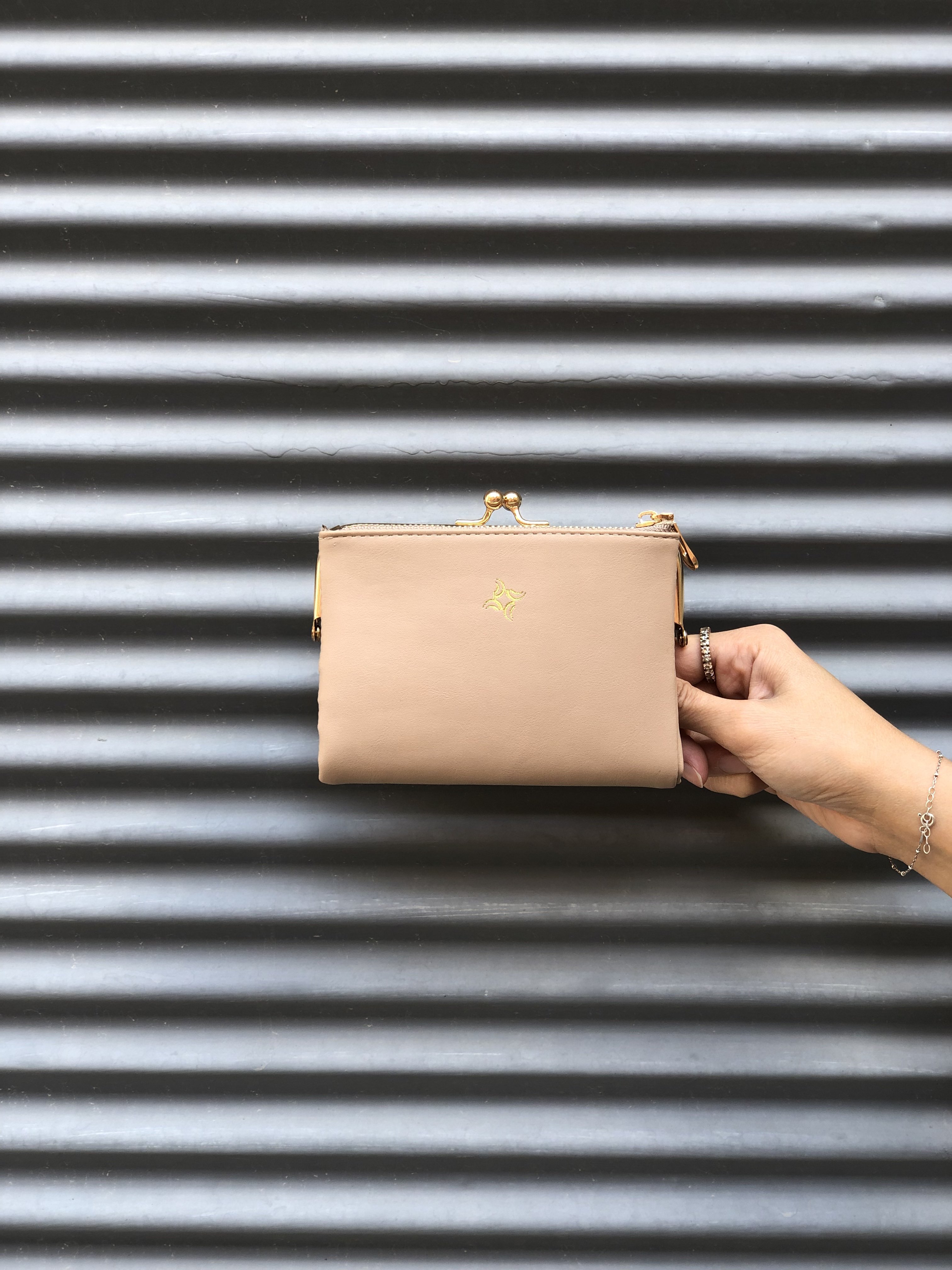 Burslu Kadın Cüzdanı Bej