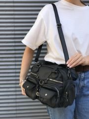 Bol Gözlü Yıkanmış Deri Kadın Omuz Çantası