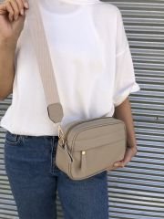 Önü Cepli Çapraz Çanta Bej