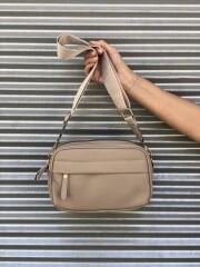 Önü Cepli Çapraz Çanta Bej