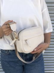 Önü Cepli Çapraz Çanta Krem