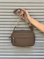 Önü Cepli Çapraz Çanta Vizon