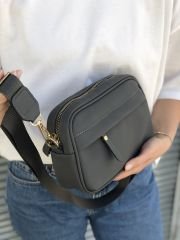 Önü Cepli Çapraz Çanta Koyu Gri