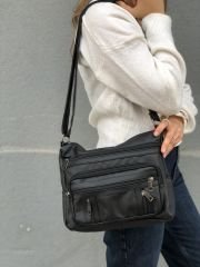 Bol Fermuarlı Yıkanmış Deri Kadın Çapraz Çanta Siyah