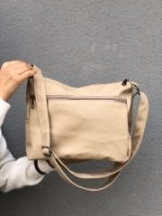 Bol Fermuarlı Yıkanmış Deri Kadın Çapraz Çanta Bej