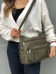 Bol Fermuarlı Yıkanmış Deri Kadın Çapraz Çanta Yeşil