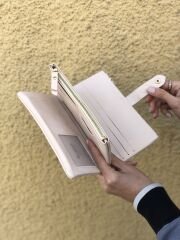 Bol Kartlıklı Yumuşak Deri  Portföy Cüzdan Krem