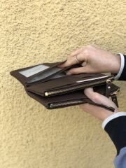 Bol Kartlıklı Yumuşak Deri Portföy Cüzdan Kahverengi