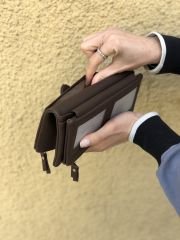 Bol Kartlıklı Yumuşak Deri Portföy Cüzdan Kahverengi